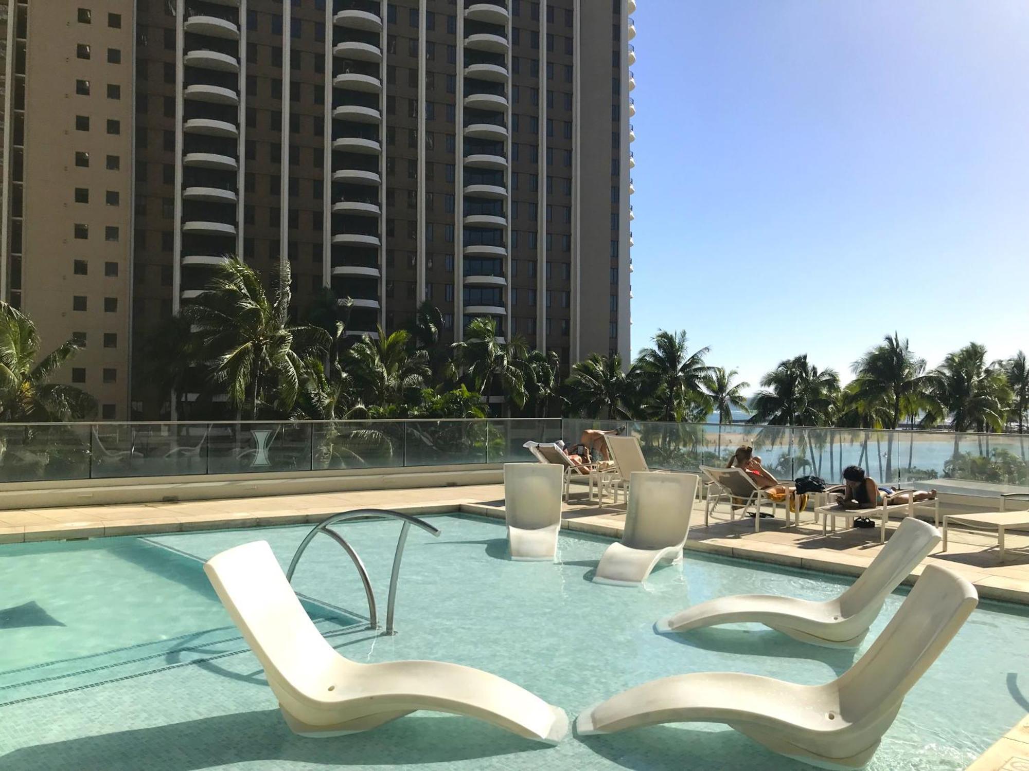 Ilikai 302 - Spacious With Stunning Ocean & Harbor Views Hébergement de vacances *